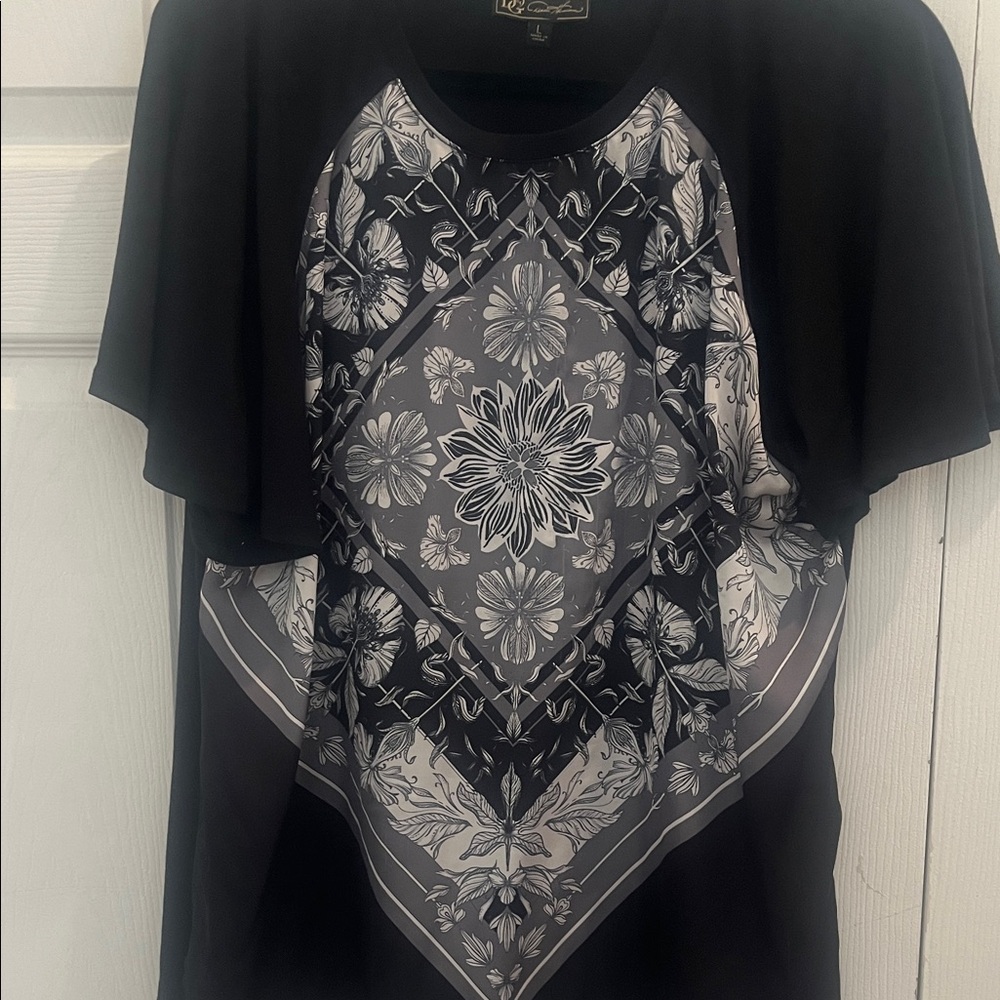 DG2 by Diane Gilman Black and Gray Floral Blouse - Picture 3 of 5